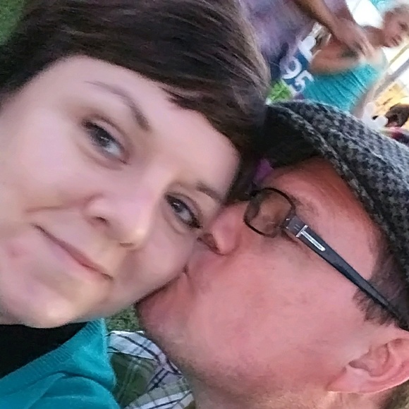 Meet your Posher, Amber - Picture 1 of 1